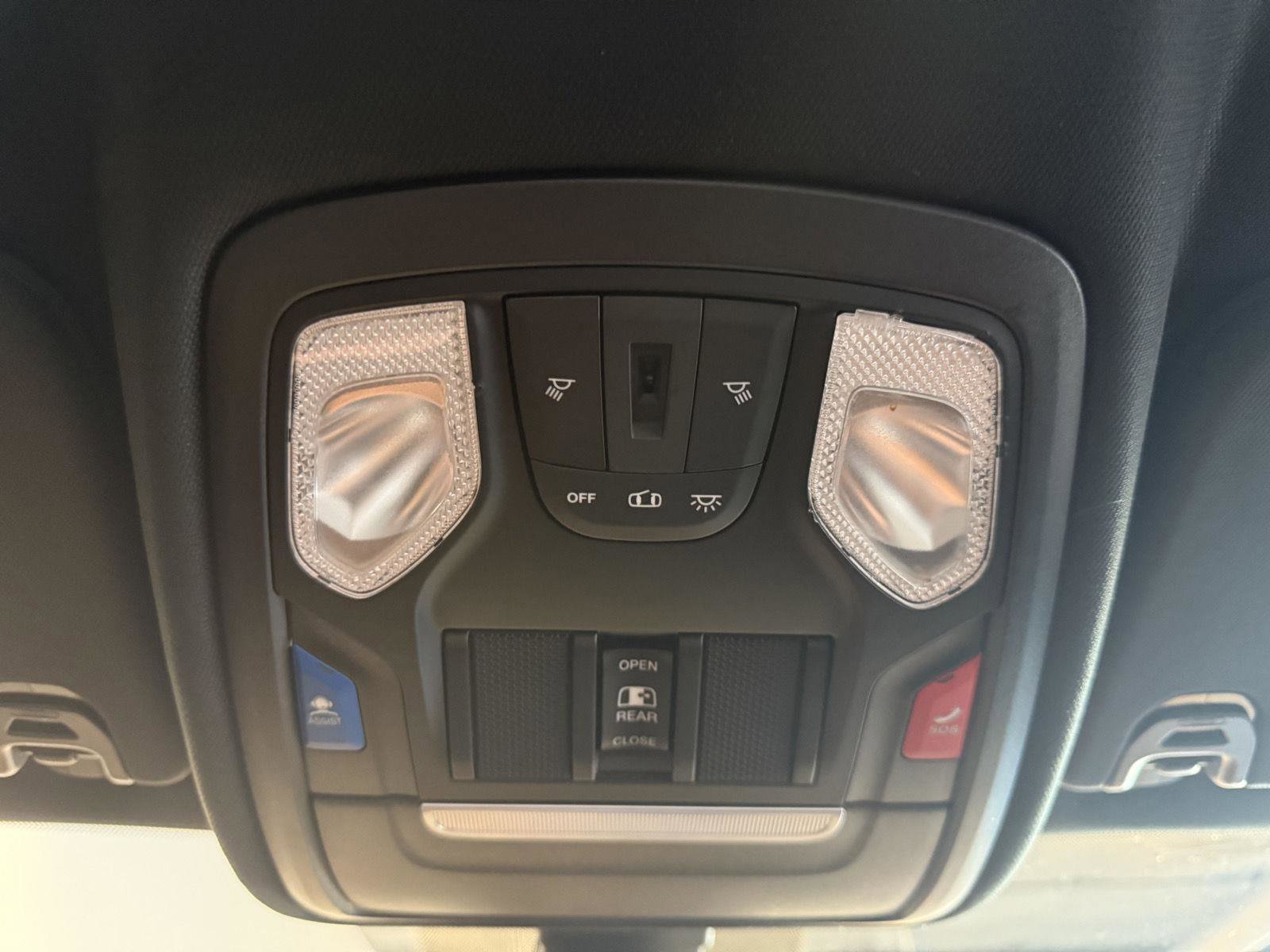 Used 2021 RAM 1500 Big Horn w/ Built-to-serve Edition image 23