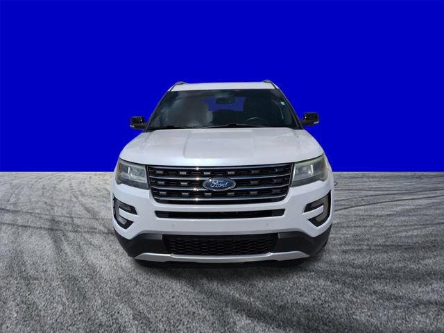 Certified 2017 Ford Explorer XLT w/ Equipment Group 202A FWD image 9