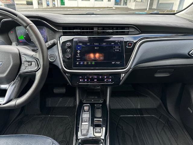 Used 2023 Chevrolet Bolt EUV Premier w/ Sun & Sound Package image 17