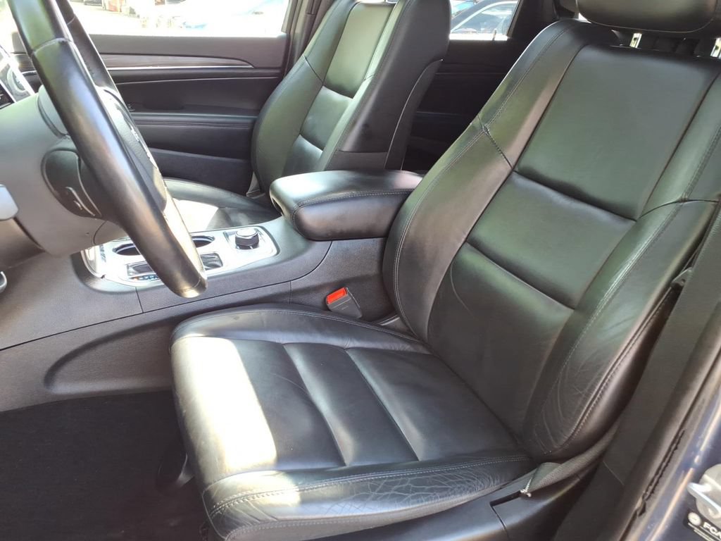 Used 2021 Jeep Grand Cherokee Limited AWD/4WD image 14