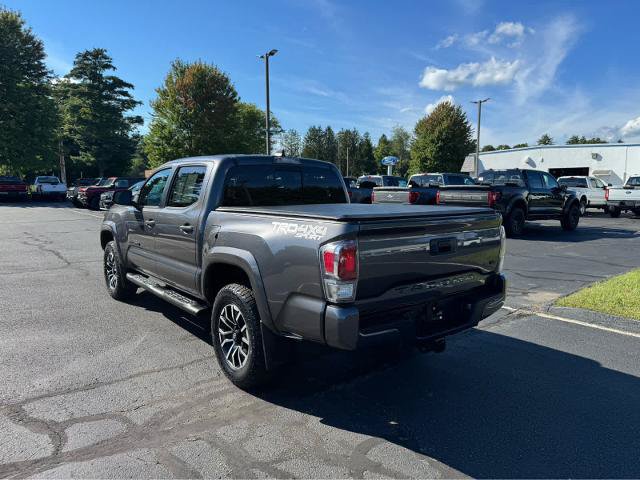 Used 2021 Toyota Tacoma TRD Sport AWD/4WD image 3