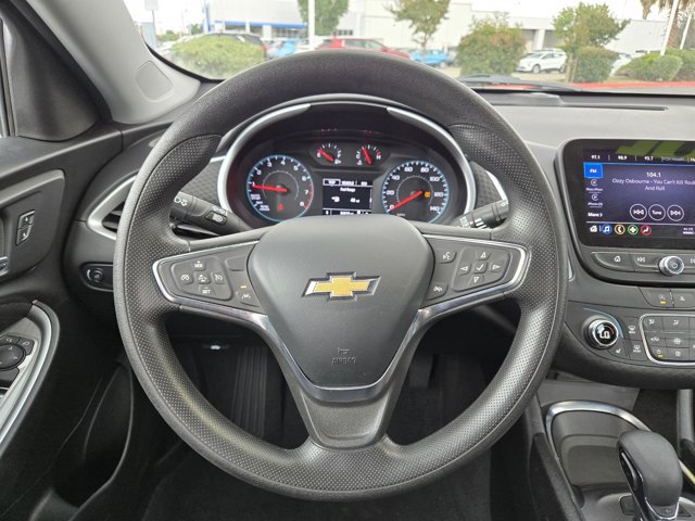 Used 2023 Chevrolet Malibu LT FWD image 13