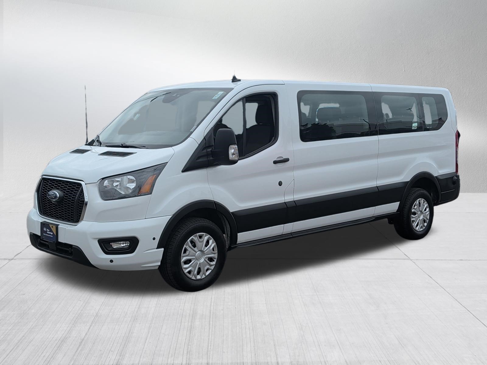 Certified 2024 Ford Transit 350 XLT RWD image 3