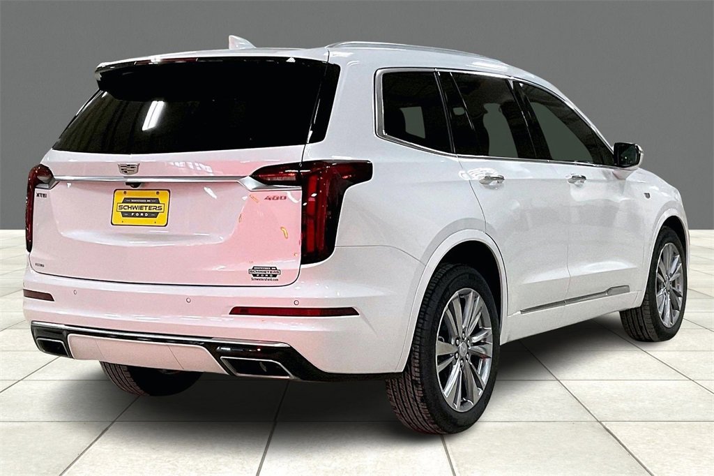 Used 2024 Cadillac XT6 Premium Luxury image 12