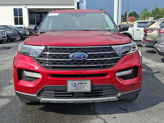 Certified 2020 Ford Explorer XLT w/ Equipment Group 202A AWD/4WD image 2