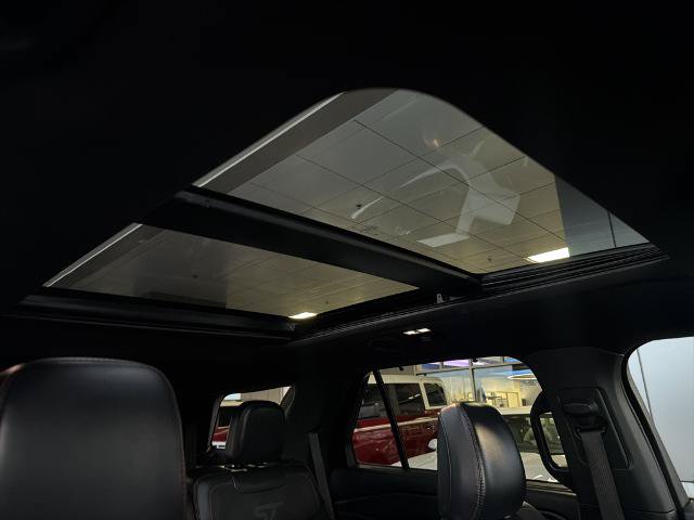 Certified 2025 Ford Explorer ST AWD/4WD image 11