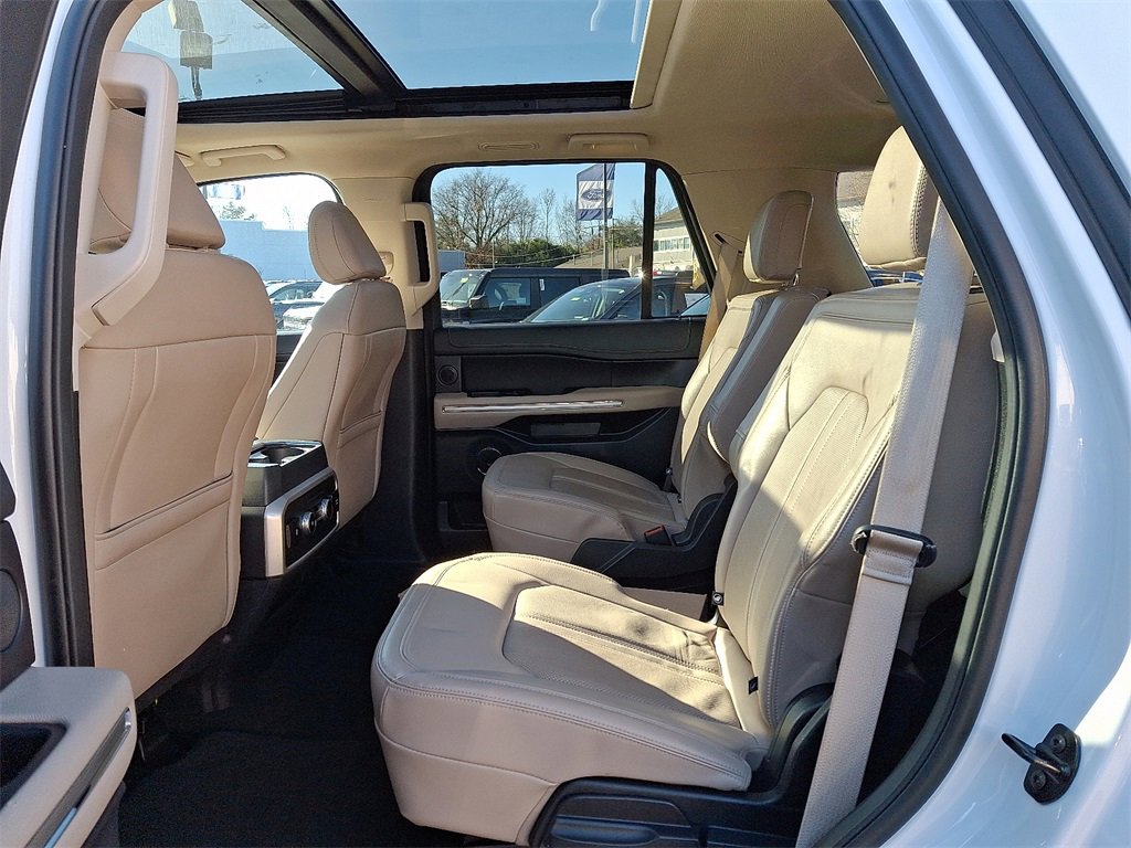 Certified 2023 Ford Expedition Limited image 10