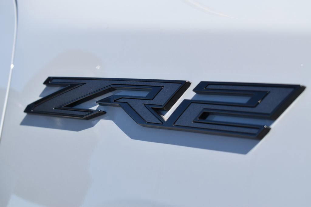 Used 2024 Chevrolet Silverado 2500 ZR2 w/ Technology Package image 6