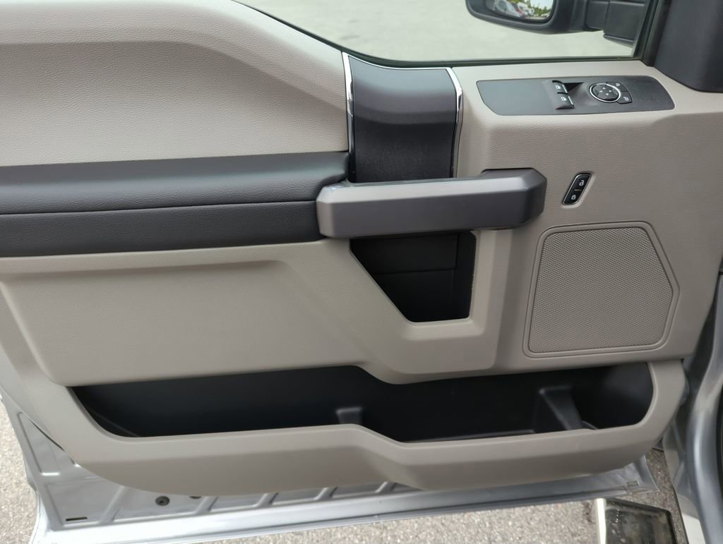 Certified 2022 Ford F350 XLT RWD image 17