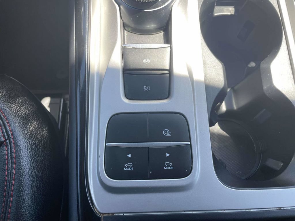 Certified 2022 Ford Explorer ST-Line RWD image 24