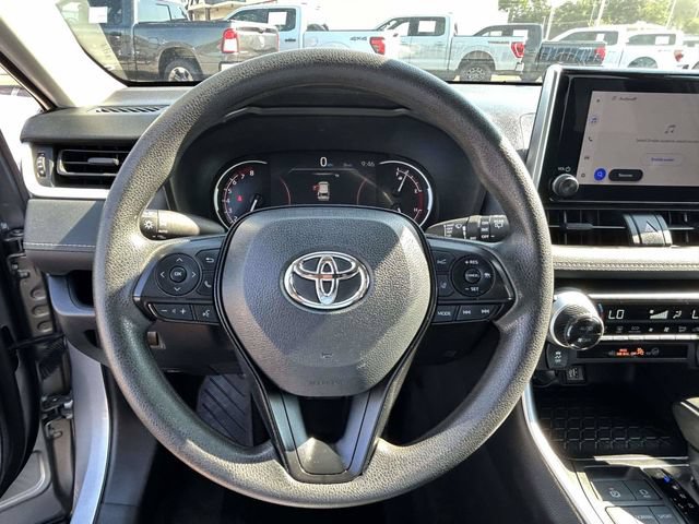 Used 2024 Toyota RAV4 XLE FWD image 7