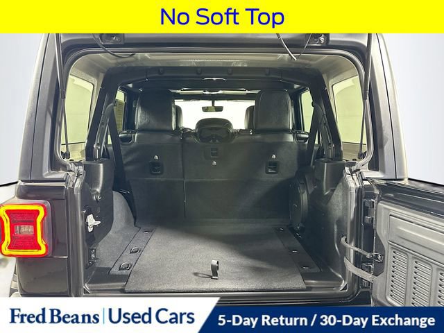 Used 2022 Jeep Wrangler Unlimited Sahara w/ LED Lighting Group image 32