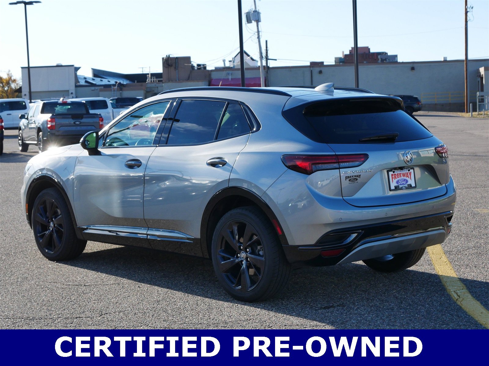 Used 2023 Buick Envision Essence w/ Sport Touring Package image 5