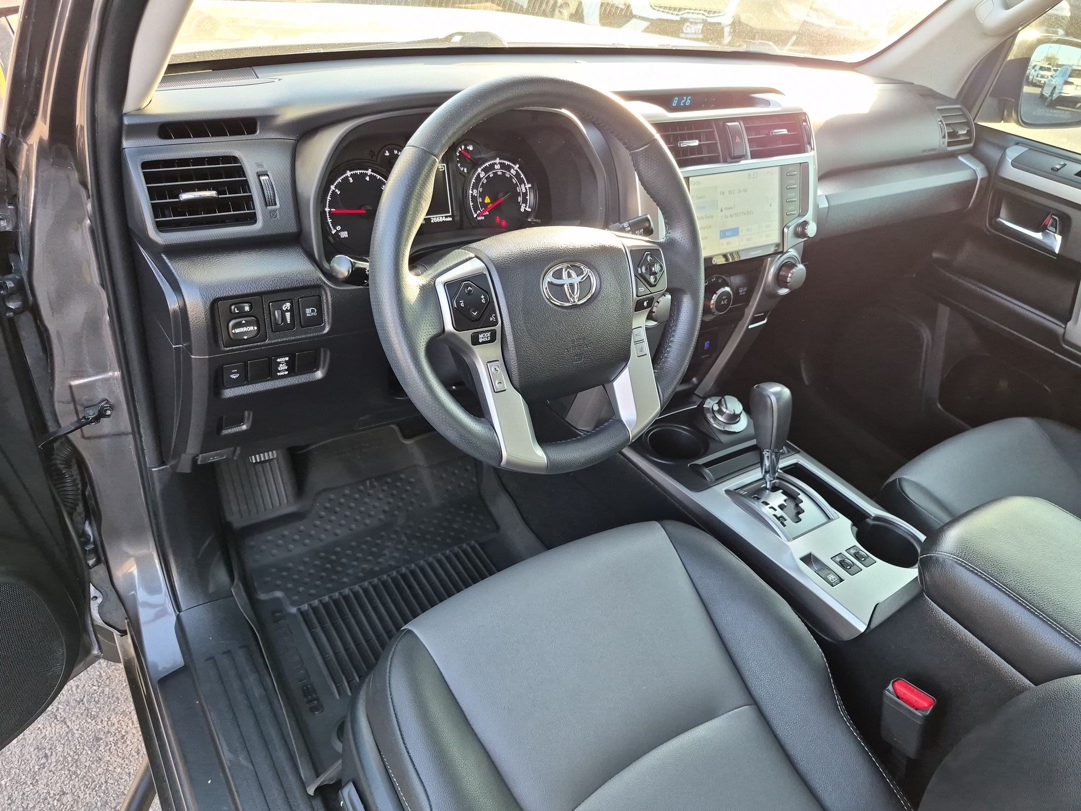 Used 2021 Toyota 4Runner SR5 Premium w/ Moonroof Package AWD/4WD image 17