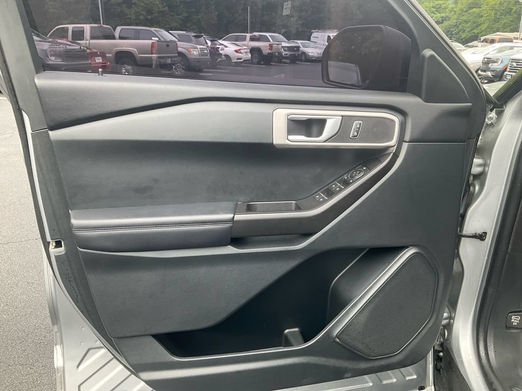 Certified 2021 Ford Explorer 2WD image 17