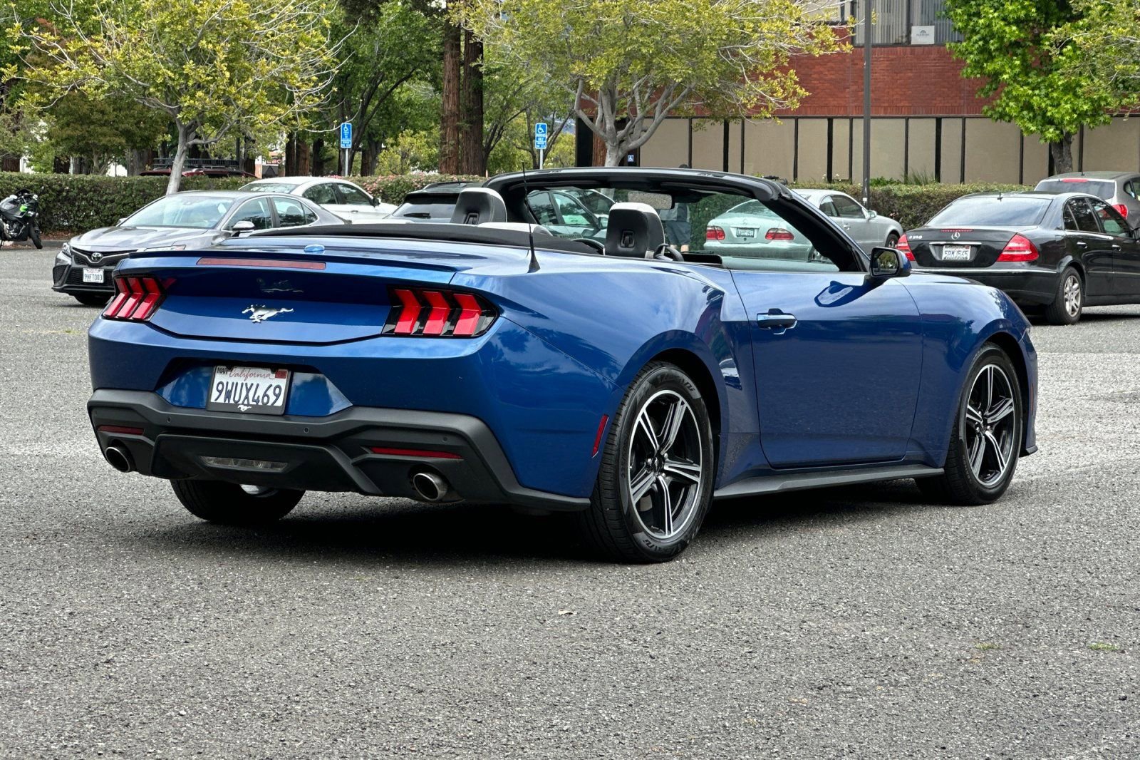 Certified 2024 Ford Mustang Premium RWD image 3