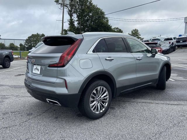 Used 2024 Cadillac XT4 Premium Luxury FWD image 3