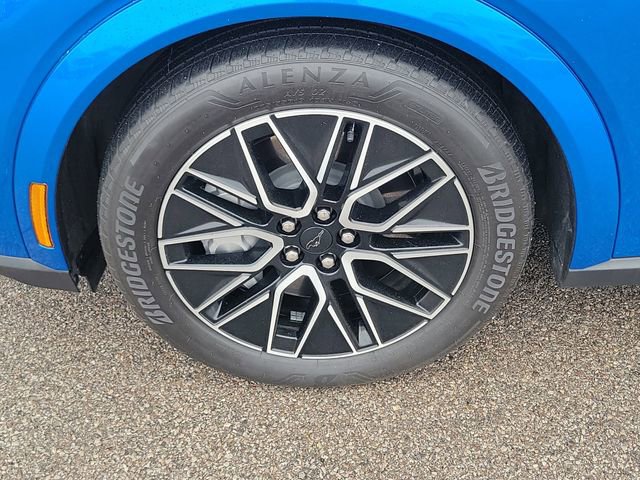 Certified 2025 Ford Mustang Mach-E Premium AWD/4WD image 9