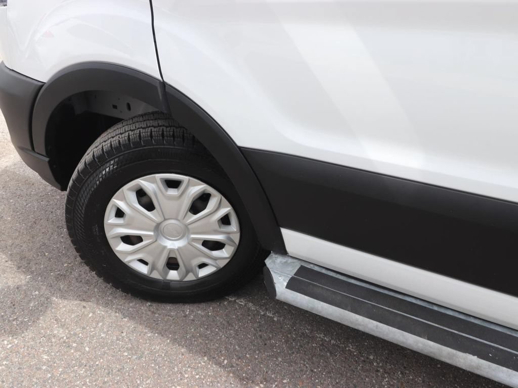 Certified 2025 Ford Transit 250 Low Roof w/ Exterior Upgrade Package RWD image 3