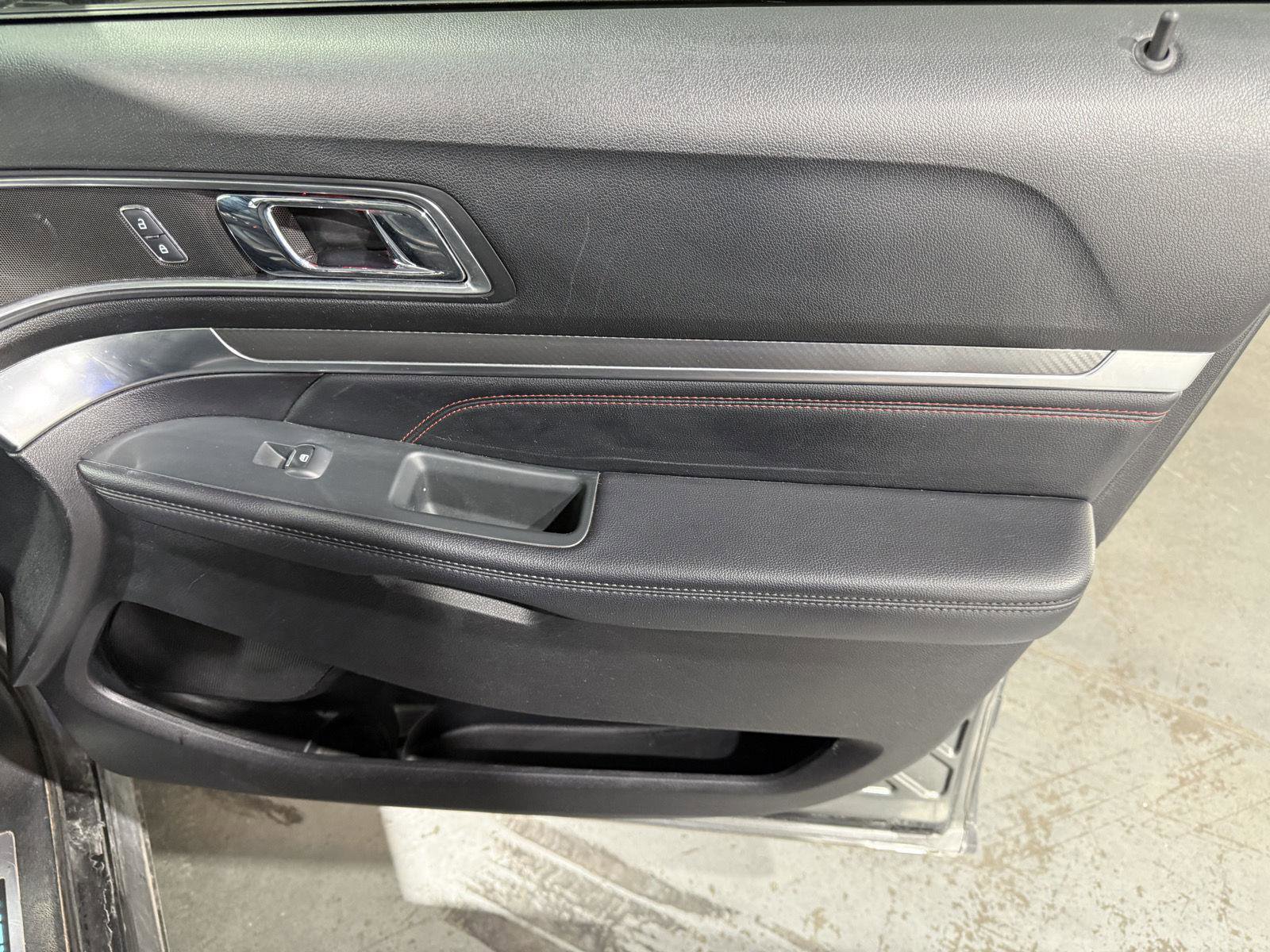 Certified 2019 Ford Explorer Sport w/ Equipment Group 401A AWD/4WD image 25