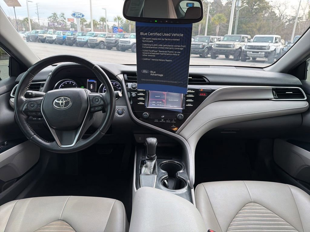 Used 2018 Toyota Camry SE image 16