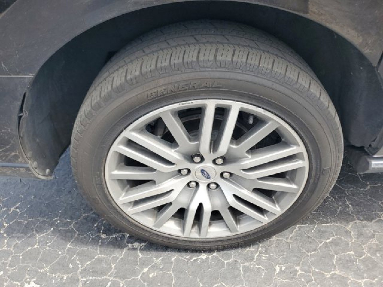 Certified 2022 Ford Expedition Max Platinum RWD image 8