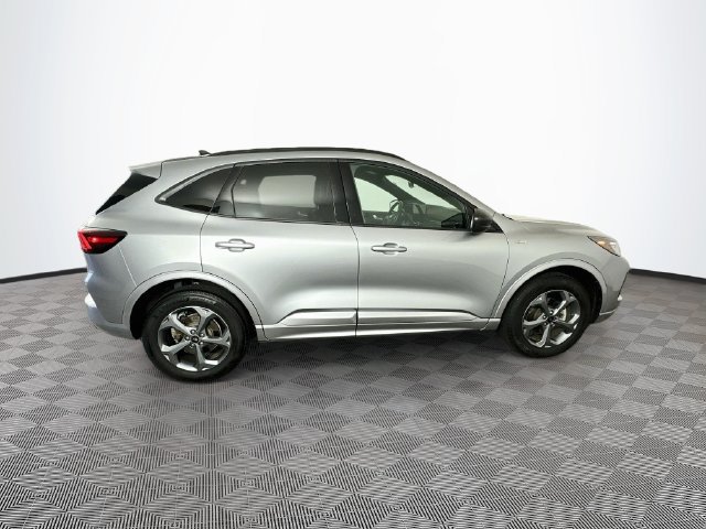 Certified 2024 Ford Escape ST-Line w/ Tech Pack #1 AWD/4WD image 13