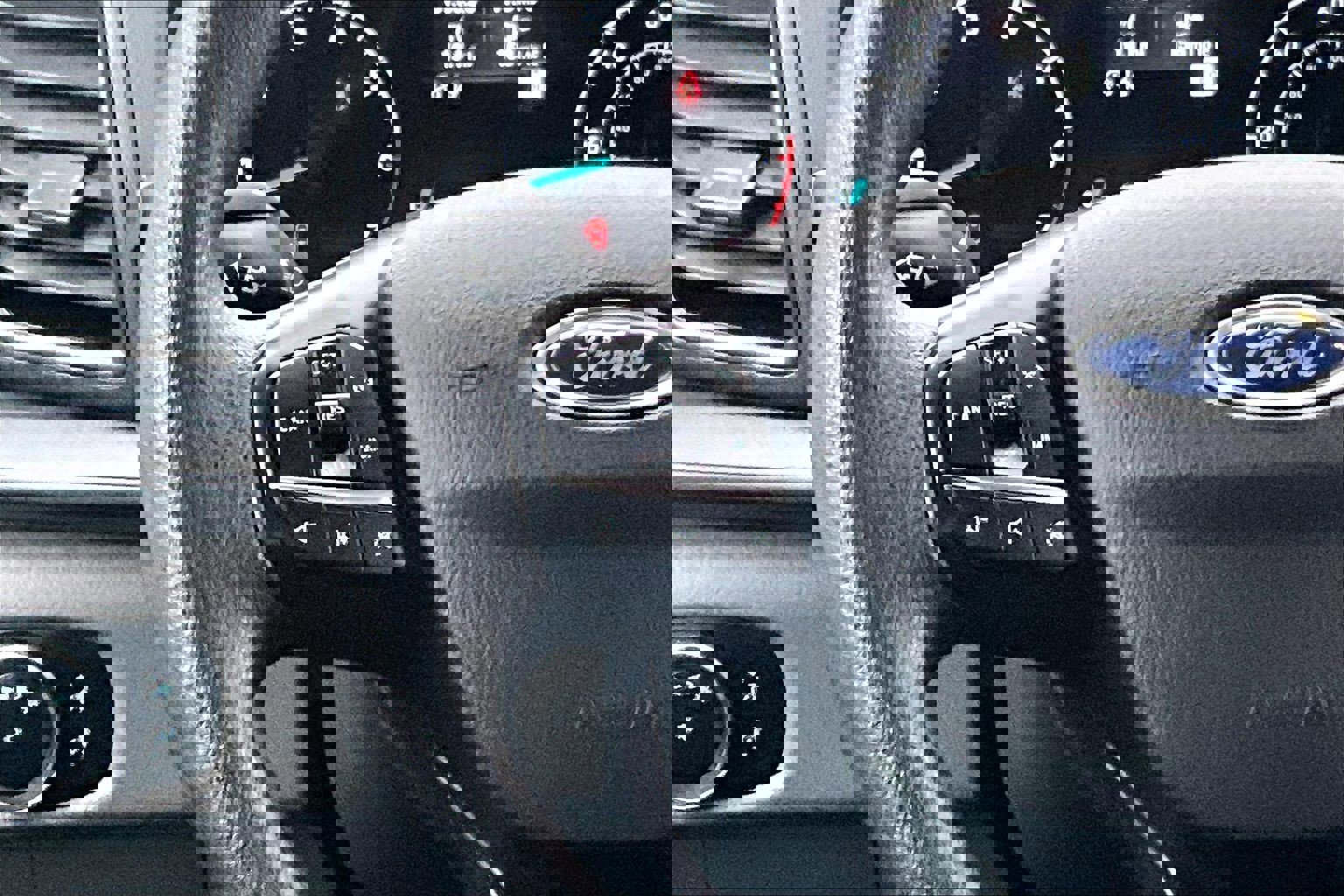 Certified 2022 Ford Transit 350 XLT image 20