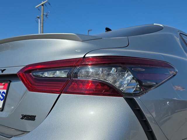 Used 2023 Toyota Camry XSE FWD image 11