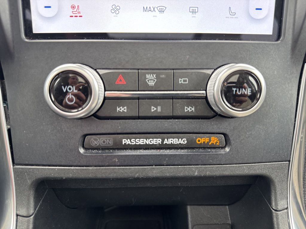 Certified 2023 Ford Edge Titanium image 27