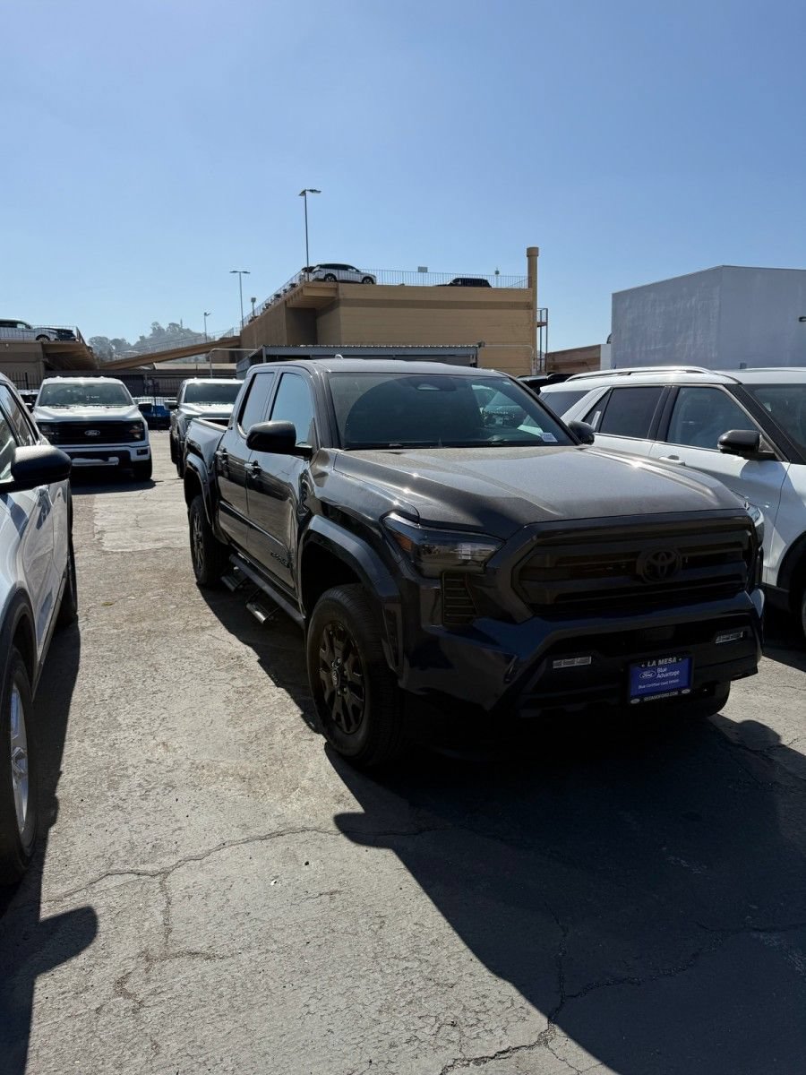 Used 2024 Toyota Tacoma SR5 AWD/4WD image 3