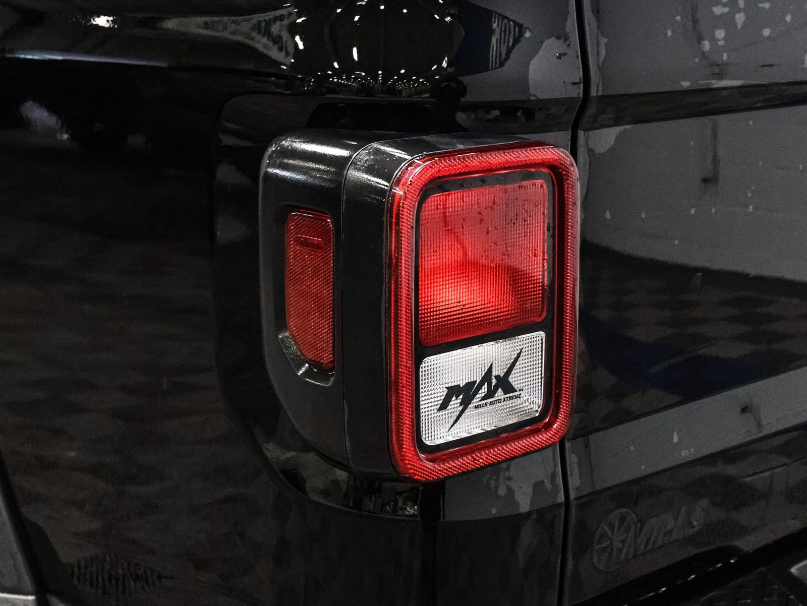 Used 2020 Jeep Gladiator Sport w/ Quick Order Package 24S image 13