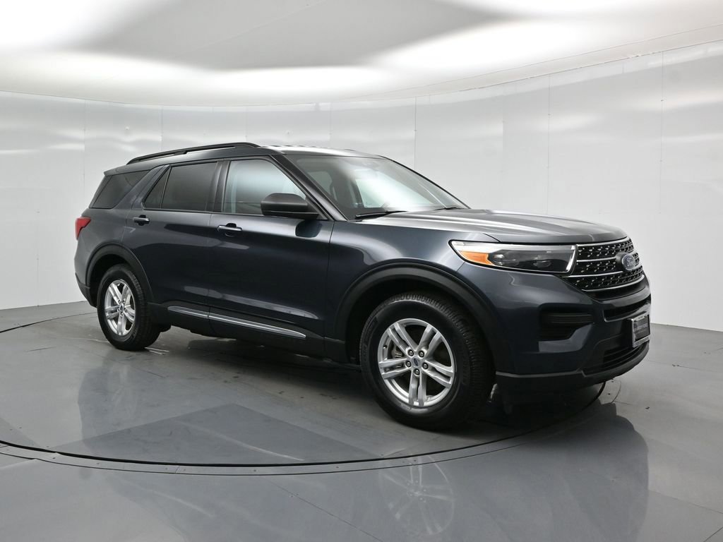 Certified 2022 Ford Explorer XLT image 7