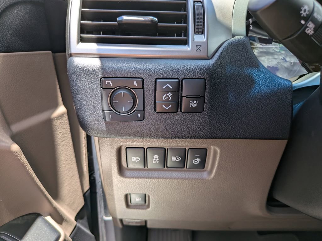 Used 2023 Lexus GX 460 Premium w/ Premium Package AWD/4WD image 26