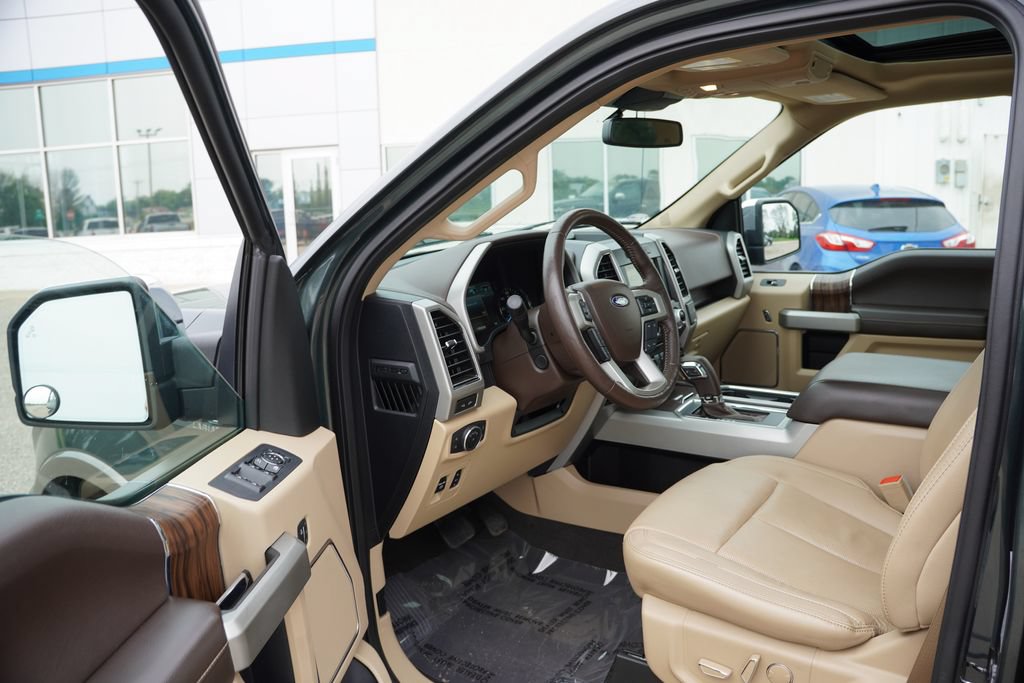 Certified 2018 Ford F150 Lariat w/ Equipment Group 502A Luxury AWD/4WD image 15