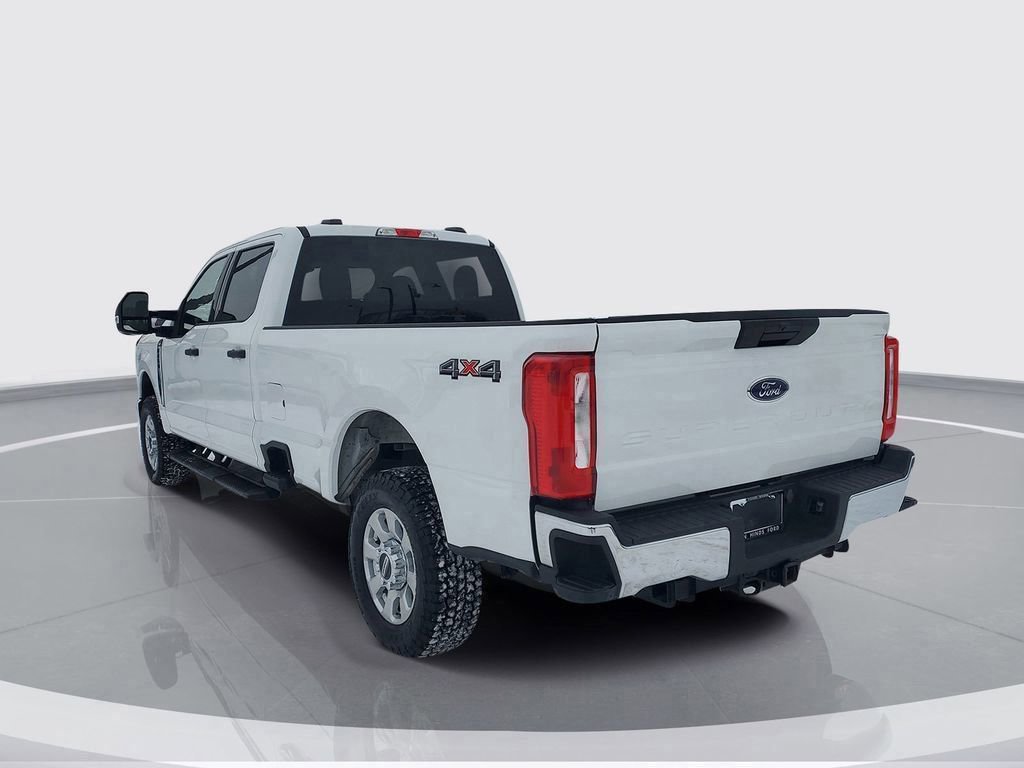 Certified 2024 Ford F250 XLT image 3