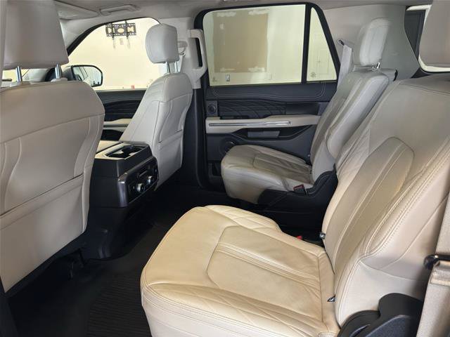 Certified 2024 Ford Expedition Max Platinum AWD/4WD image 19