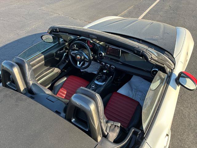 Used 2020 FIAT 124 Spider Abarth w/ Convenience Group RWD image 10