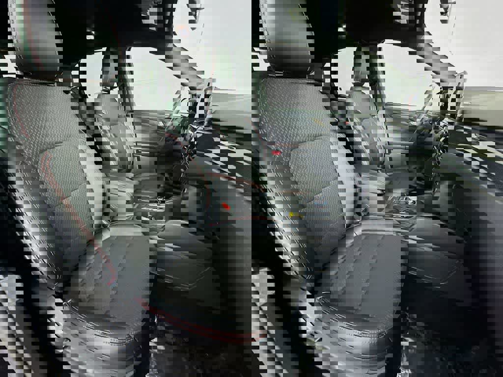 Certified 2025 Ford Escape ST-Line image 18