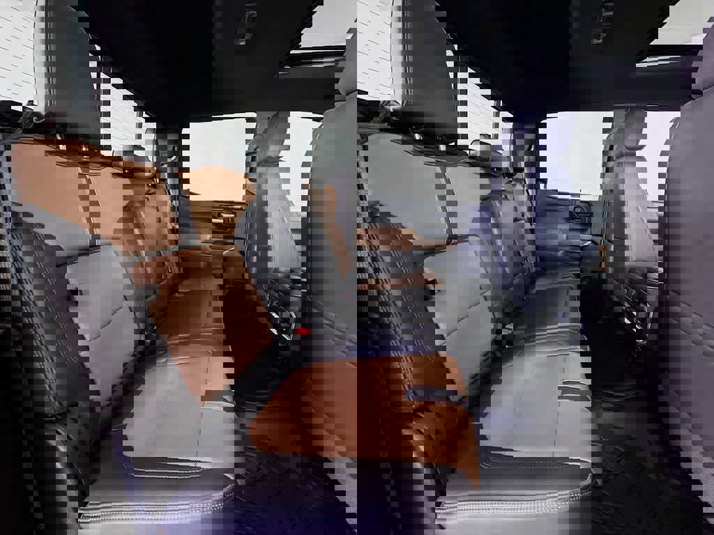 Used 2021 Chevrolet Silverado 1500 High Country w/ Technology Package image 34