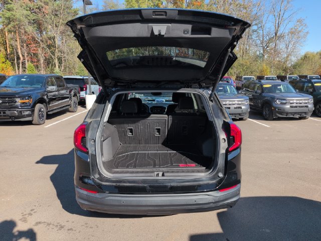 Used 2022 GMC Terrain SLE w/ Driver Convenience Package AWD/4WD image 18
