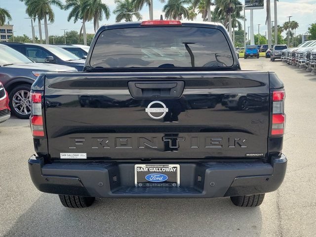 Used 2023 Nissan Frontier SV w/ Midnight Edition Package RWD image 28