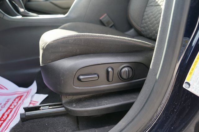 Used 2020 Chevrolet Equinox LT image 12