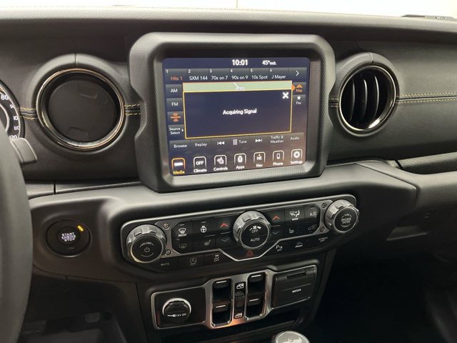 Used 2023 Jeep Wrangler Unlimited Sahara AWD/4WD image 17
