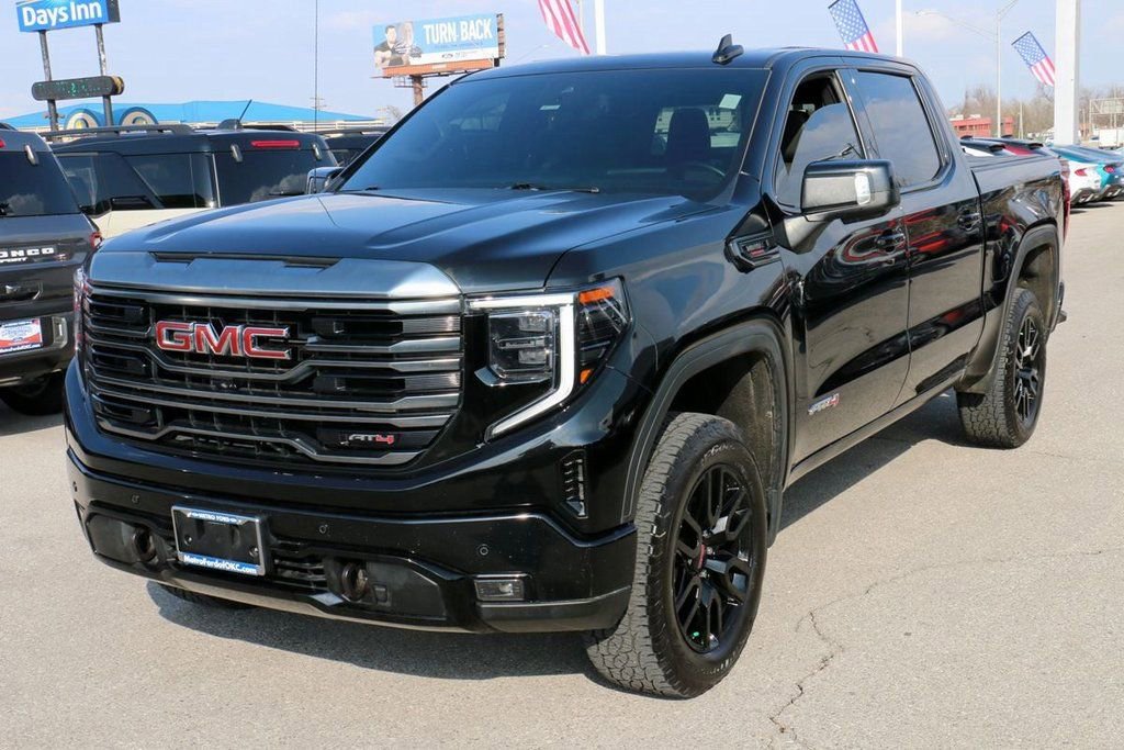 Used 2023 GMC Sierra 1500 AT4 w/ Technology Package image 2