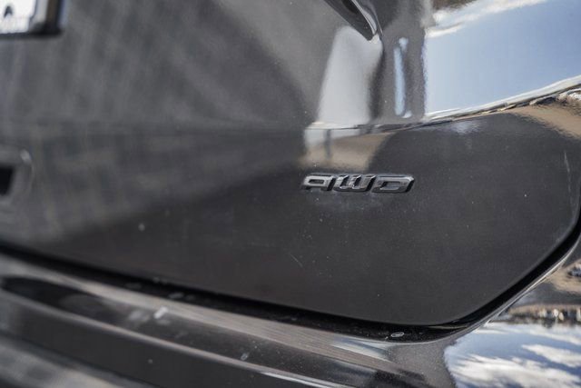 Certified 2022 Ford Edge SE w/ Black Appearance Package image 12