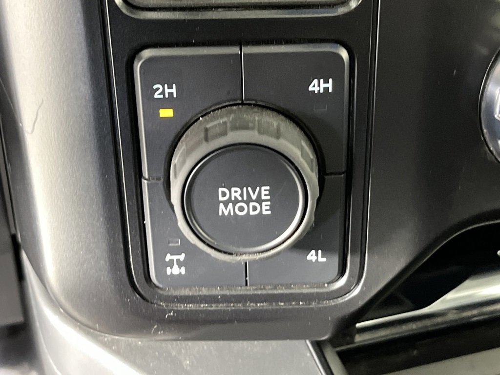 Certified 2025 Ford F350 Lariat image 23