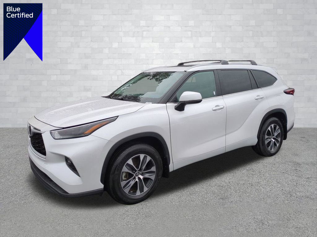 Used 2024 Toyota Highlander XLE