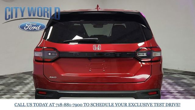 Used 2025 Honda Pilot EX-L image 3