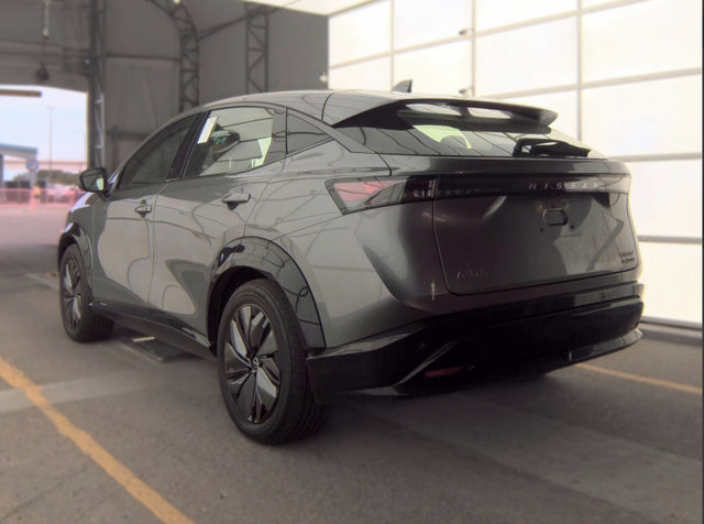 Used 2024 Nissan Ariya AWD image 4